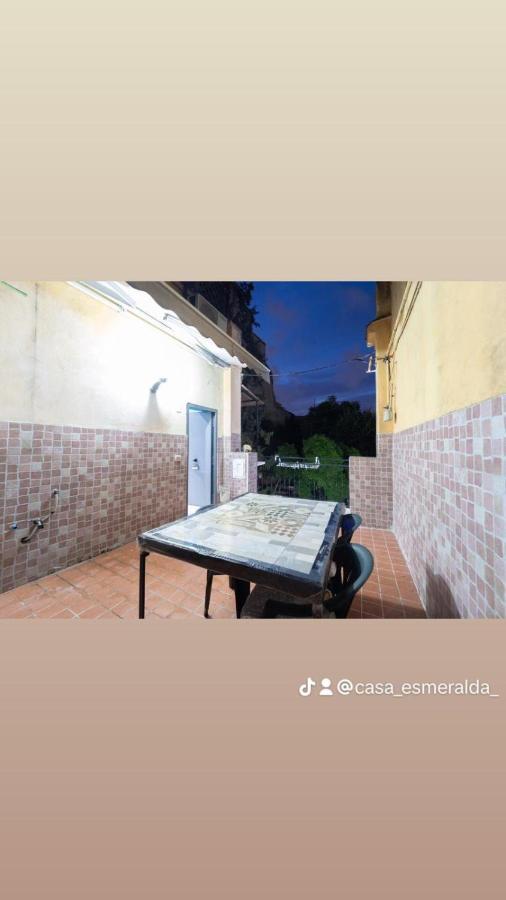 Апартаменти Casa Dea Napoli Екстер'єр фото